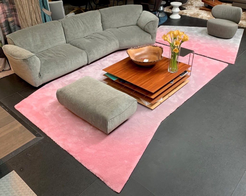 Teppichgruppe CHAMÄLEON CS Rugs (Carpet Sign) Floorhöhe 20mm Farbverlauf rosa-grau 100% Wolle Maße: L 580 cm / T 240 cm