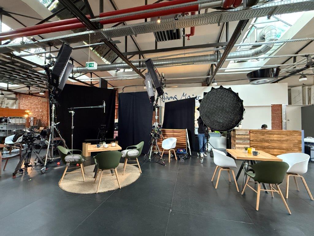 Fil- und Fotostudio Sarah Maier innen:Aussergewöhnlich
